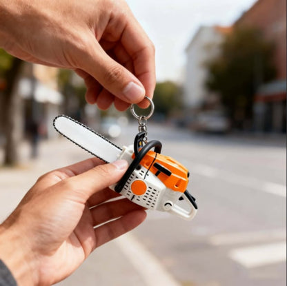 🔥2-in-1 Mini Chainsaw Keychain: On-the-Go Chainsaw Keychain Tool + Tool Enthusiast Collectible